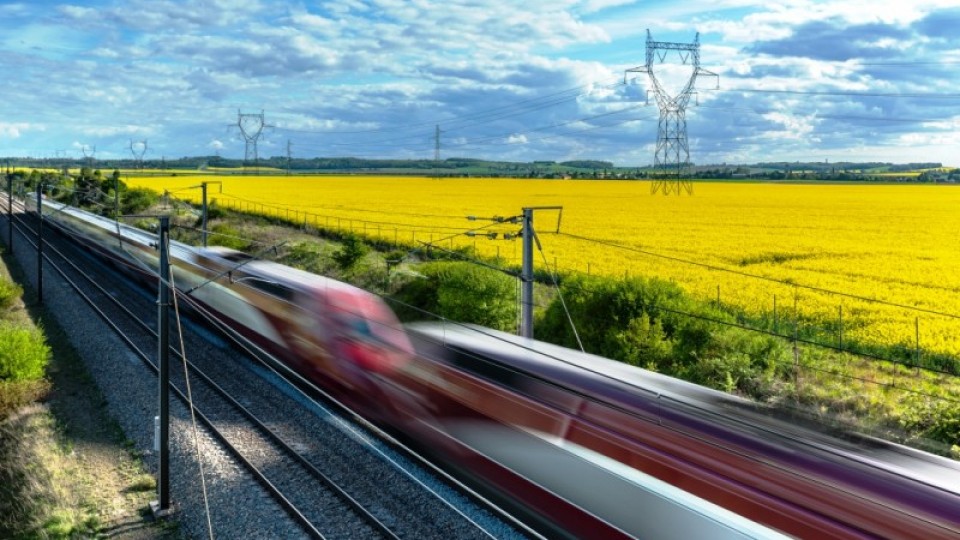 FERROVIE  DELLO STATO, RAPPORTO SOSTENIBILITA’: IL TRENO GREEN  BATTE L’AUTOMOBILE E L’AEREO