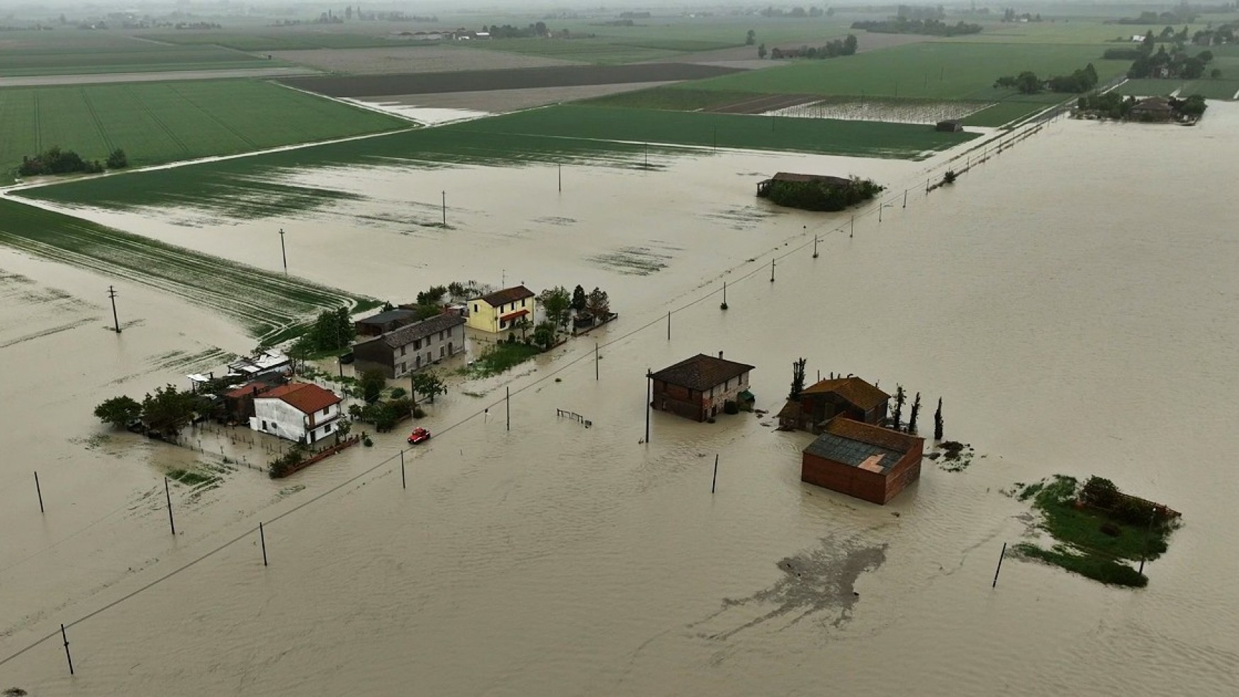 ALLUVIONE: DUE MILIARDI DAL GOVERNO E SEI DALL’EUROPA, POLEMICA SUL COMMISSARIO