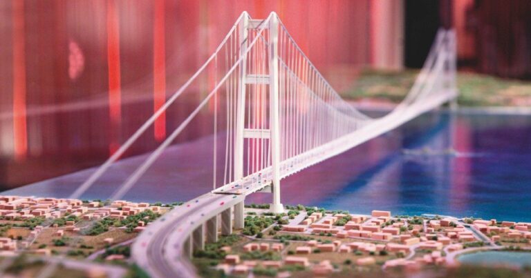 IL PONTE DELLA CUCCAGNA: “NON SERVE E COSTA TROPPO”, DICE L’ECONOMISTA VIESTI. A RISCHIO 15 MILIARDI