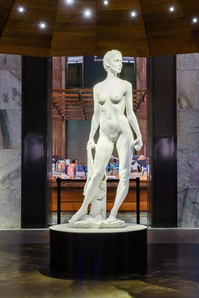“DAVID”, LA SCULTURA IN GESSO DI JAGO IN MOSTRA ALLE  GALLERIE D’ITALIA DI NAPOLI FINO AL 26 OTTOBRE